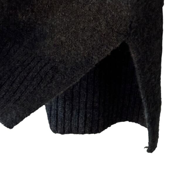 Madewell Wool Alpaca Blend Polka Dot Bartlett Coziest Yarn V-Neck Sweater size M - Picture 5 of 7